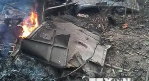 Hiện trường vụ trực thăng Mi-171 rơi tại Láng - Hòa Lạc.